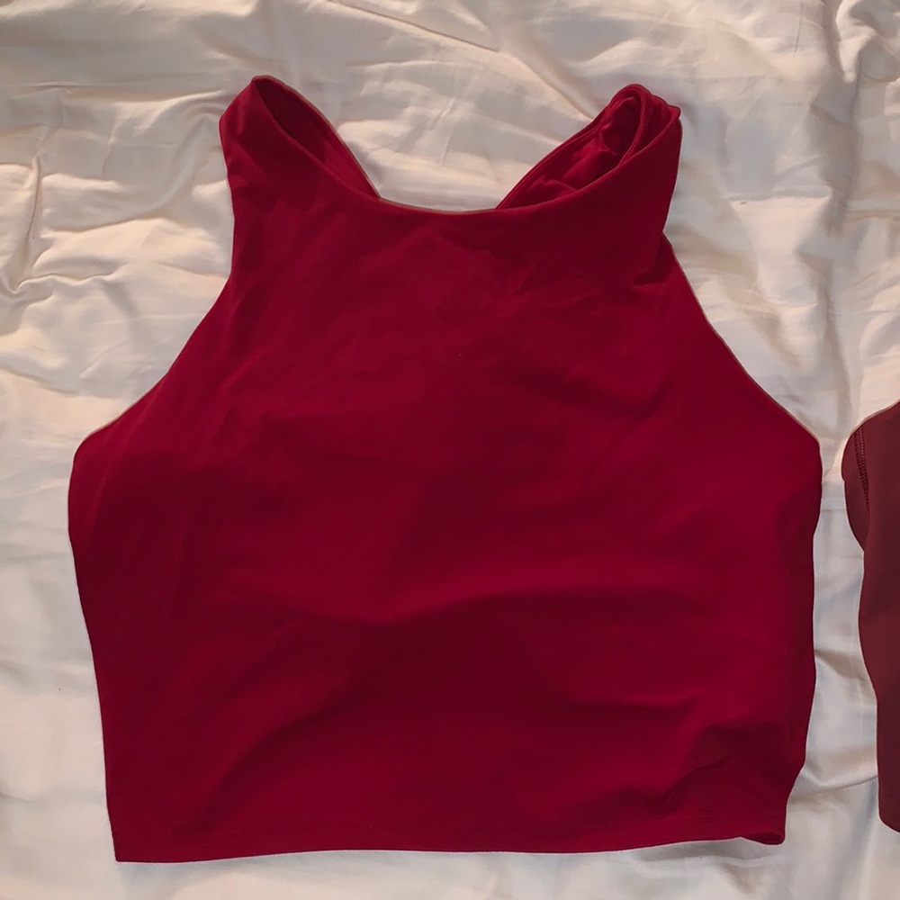 Athleta red concious crop